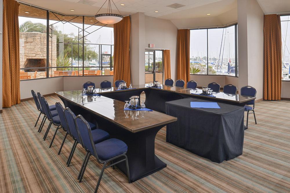 Holiday Inn Express Hotel & Suites Ventura Harbor By Ihg Eksteriør billede