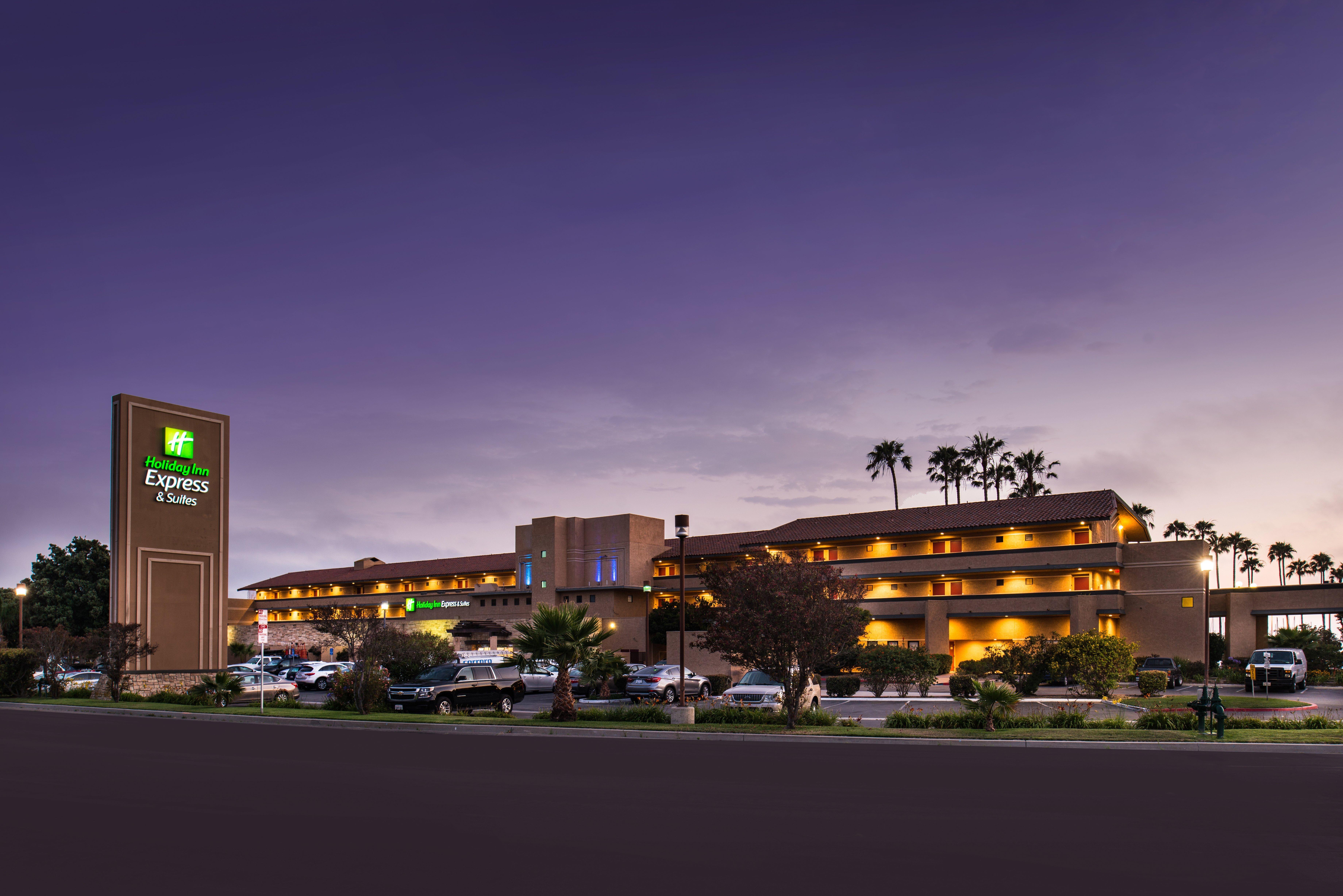 Holiday Inn Express Hotel & Suites Ventura Harbor By Ihg Eksteriør billede